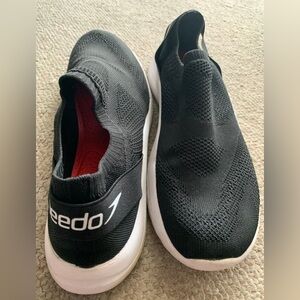 Speedo men’s swimming shoes size 12